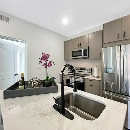 Central Dc Apt , City Skyline View , Close To All Washington Exterior foto