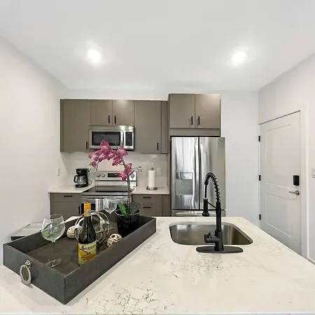 Central Dc Apt , City Skyline View , Close To All Washington Exterior foto