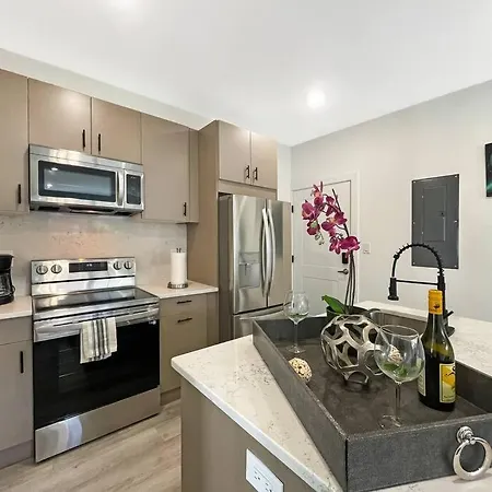 Central Dc Apt , City Skyline View , Close To All Washington Exterior foto